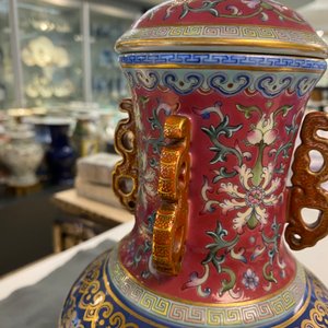A four-piece Chinese famille rose revolving and reticulated vase, Qianlong mark, Republic — 照片 30