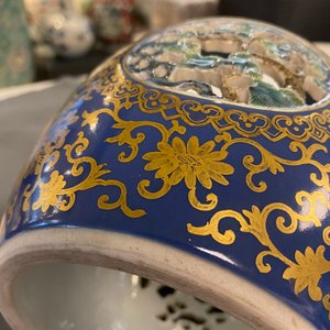 A four-piece Chinese famille rose revolving and reticulated vase, Qianlong mark, Republic — 照片 36