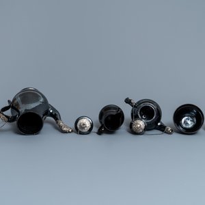 A four-piece silver-mounted Namur black-glazed pottery coffee service, 18th C. — 照片 6