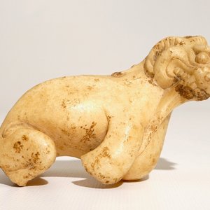 A fragmentary figure of marble lion, China, Tang — 照片 4