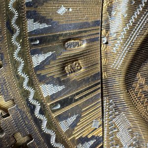 A framed Russian icon of the Kazan Mother of God with a silver-gilt riza — foto 8