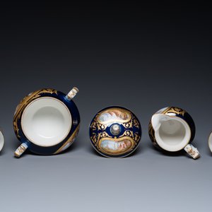 A French blue-ground Sèvres-style 6-piece tea service, 19th C. — 照片 8