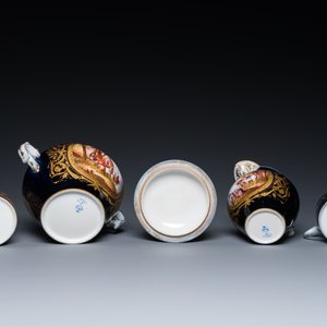 A French blue-ground Sèvres-style 6-piece tea service, 19th C. — 照片 9