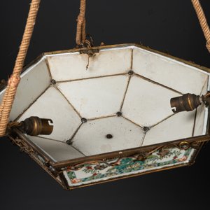 A French chandelier inset with Chinese famille verte plaques, 19th C. — foto 6