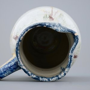 A French faience faux-marbre jug, Rouen, Poterat workshop, 18th C. — photo 6
