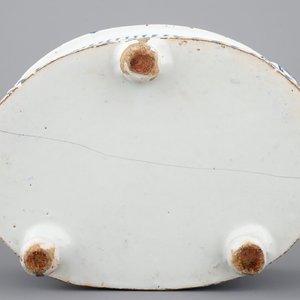 A French faience oval basin, Nevers, 17/18th C. — 照片 8