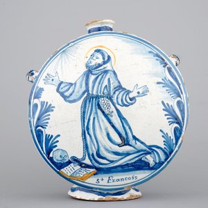 A French faience pilgrim's flask with St.-Francis, Nevers, 18th C. — 照片 1