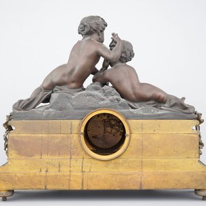 A French gilt bronze pendule signed Hébert, Paris, 19th C. — 照片 4