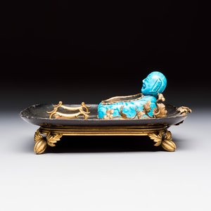 A French lacquered and bronze inlaid inkwell with a turquoise-glazed Buddha brushwasher — foto 3