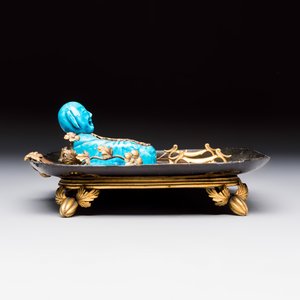 A French lacquered and bronze inlaid inkwell with a turquoise-glazed Buddha brushwasher — foto 5