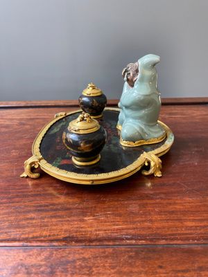A French lacquered and painted wood, gilt bronze and Japanese celadon porcelain inkwell desk set, late 18th C. — 照片 4