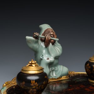 A French lacquered and painted wood, gilt bronze and Japanese celadon porcelain inkwell desk set, late 18th C. — 照片 4