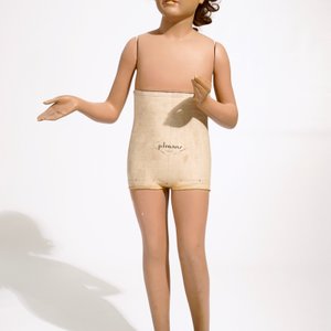 A French mannequin model of a girl, Pierre Imans, Paris, ca. 1930 — 照片 2