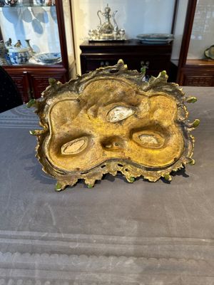 A French ormolu inkwell inset with Chinese verte biscuit porcelain, 19th C. and Kangxi — 照片 13