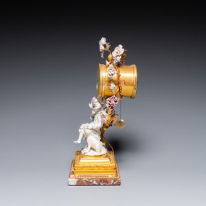A French ormolu-mounted porcelain mantel clock, 18/19th C. — 照片 5