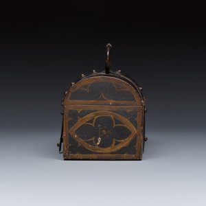 A French polychrome-painted wrought iron casket — photo 3