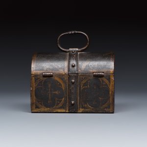 A French polychrome-painted wrought iron casket — photo 4