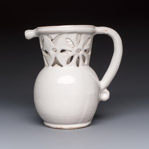 A French white-glazed puzzle jug, Nevers, 18th C. — photo 2