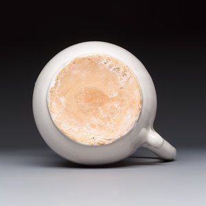 A French white-glazed puzzle jug, Nevers, 18th C. — photo 7