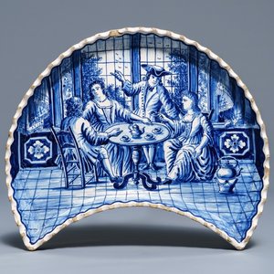 A Frisian blue and white demi lune tea scene tray, 19th C. — photo 1