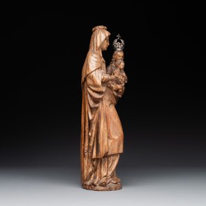 A fruitwood 'Virgin and Child with Saint Anne' sculpture, Mechelen, second half 16th C. — 照片 3
