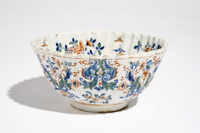 A gadrooned Dutch Delft cashmire palette bowl, ca. 1700