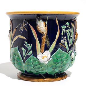 A George Jones Art Nouveau majolica jardiniere on stand, 19th C. — photo 3