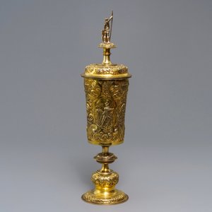 A German or Moravian silver-gilt cup and cover, 19th C. or earlier — photo 3