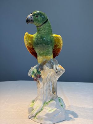 A German polychrome 'Parrot on Tree Stump' sculpture, SP Dresden mark, 20th C. — photo 1