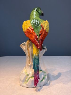 A German polychrome 'Parrot on Tree Stump' sculpture, SP Dresden mark, 20th C. — photo 3