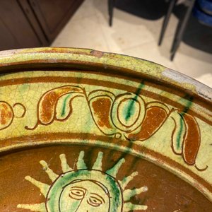 A German slip-decorated inscribed pottery dish with a ploughing farmer, Lower Rhine region, 2nd half 18th C. — photo 6