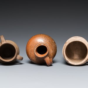 A German stoneware mug and two jugs, Raeren and Cologne, 16/17th C. — 照片 6
