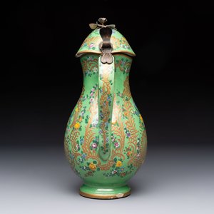 A gilt and enamelled green-ground Asurelik ewer and stand for the Ottoman market, 19th C. — 照片 5
