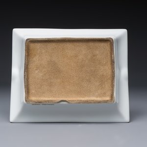 A gilt and polychrome-decorated porcelain 'Horse' ashtray, Hermès, 20th C. — photo 2