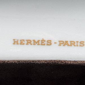 A gilt and polychrome-decorated porcelain 'Yacht' ashtray, Hermès, 20th C. — photo 4