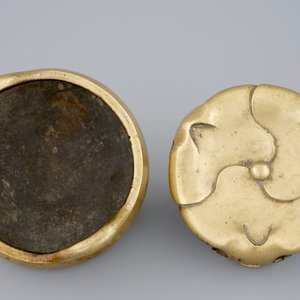 A gilt bronze censer on leaf form base, Ming Dynasty — 照片 5