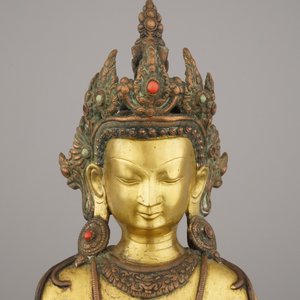 A gilt bronze coral and turquoise inlaid figure of buddha Amoghasiddi, 18/19th C. — photo 8