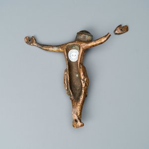 A gilt-bronze Corpus Christi, France, 14th C. — 照片 3