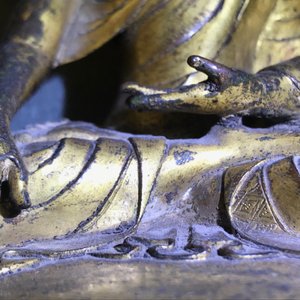 A gilt bronze figure of Buddha Shakyamuni, Tibet, 15/16th C. — 照片 13