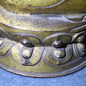 A gilt bronze figure of Buddha Shakyamuni, Tibet, 15/16th C. — 照片 24