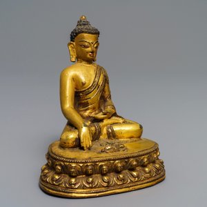 A gilt bronze figure of Buddha Vajrasana, Tibet, 15/16th C. — photo 7
