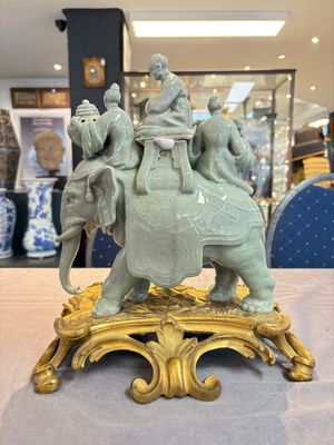 * A gilt-bronze-mounted celadon-glazed group of three figures riding an elephant, probably Samson, Paris, 19th C. — photo 3