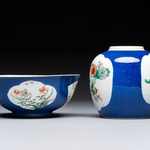 A gilt-bronze-mounted Chinese famille verte vase, a powder-blue-ground bowl and a jar, 19th C. — 照片 5
