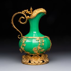 A gilt-bronze-mounted green opaline glass ewer for the Ottoman market, 19/20th C. — 照片 1