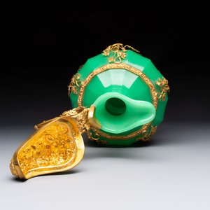 A gilt-bronze-mounted green opaline glass ewer for the Ottoman market, 19/20th C. — 照片 7