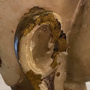 A gilt-lacquered alabaster head of Buddha, Burma, 19th C. — 照片 15