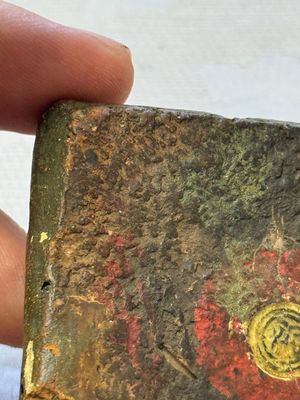 A gilt polychrome stucco votive plaque, Tsha Tsha, Tibet, 18/19th C. — foto 9
