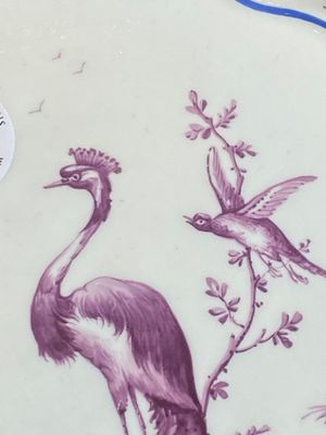 A gilt puce-enamelled 'birds' plate with a blue-enamelled border, Tournai, 18th C. — photo 3