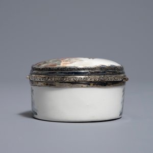 A gilt silver-mounted porcelain snuff box and cover, France or Germany, 18th C. — photo 5
