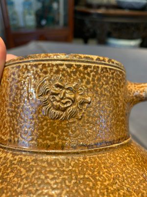 A globular stoneware jug with three coat of arms medallions, Germany, 16th C. — photo 12